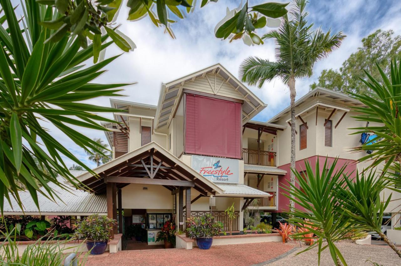 Freestyle Resort Port Douglas Bagian luar foto