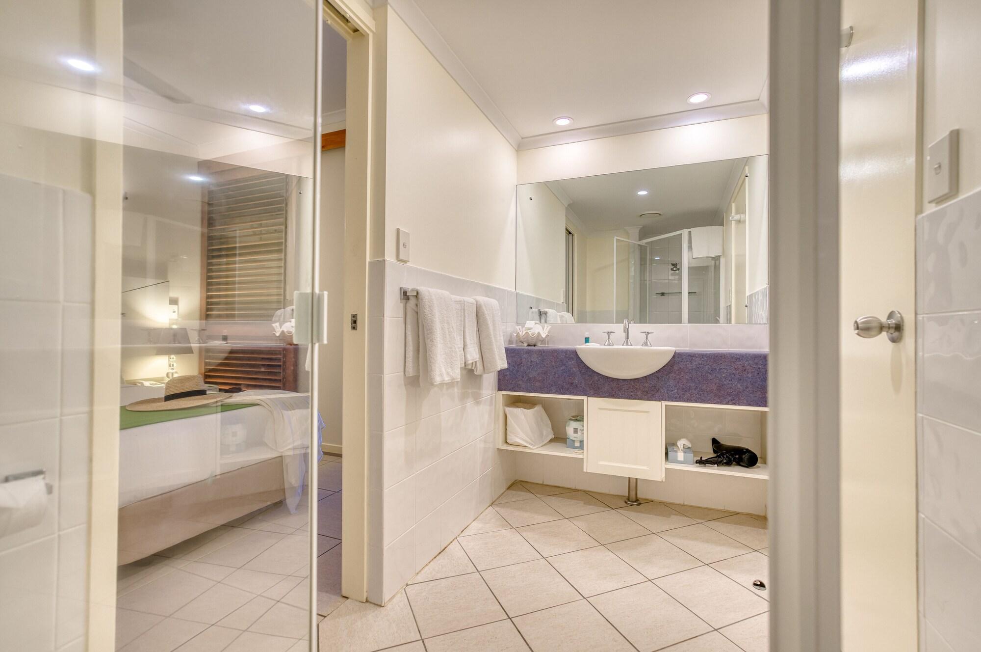 Freestyle Resort Port Douglas Bagian luar foto
