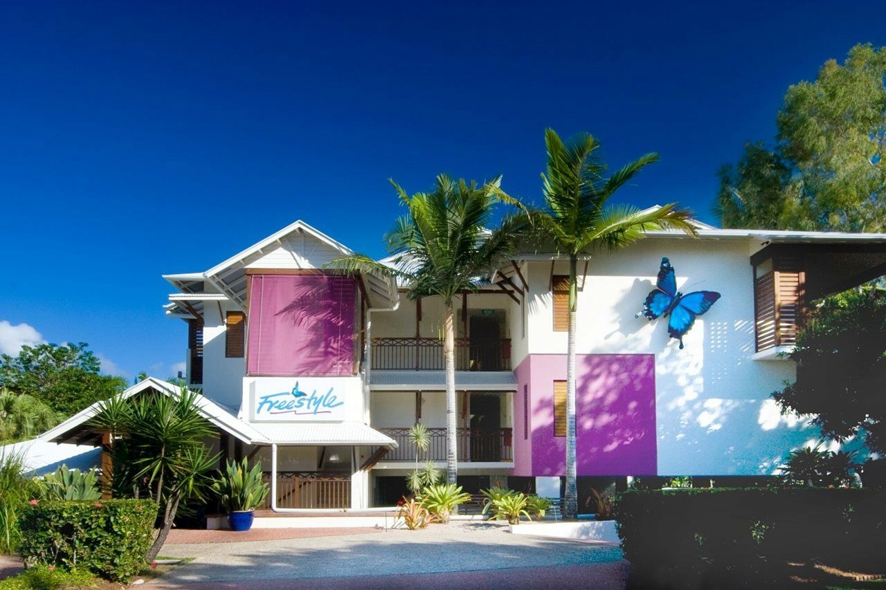 Freestyle Resort Port Douglas Bagian luar foto